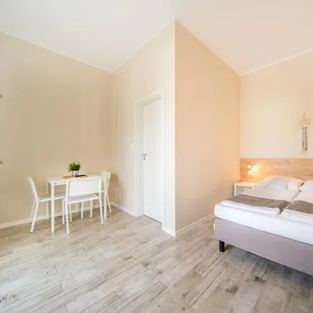 Mk Kaminski Δωμάτια σε οικογενειακή κατοικία