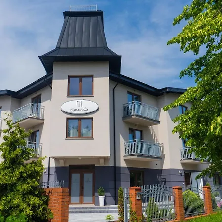 Mk Kaminski 홈스테이