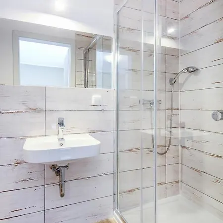 Δωμάτια σε οικογενειακή κατοικία Mk Kaminski *